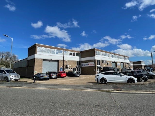 17-21 Eldon Way, Hockley for lease - Building Photo - Image 2 of 3