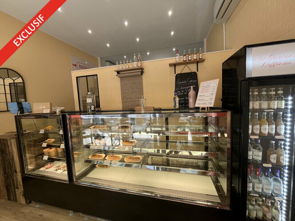 Retail in Nice for lease Building Photo- Image 1 of 5