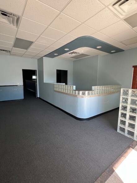 3933 E Edna Ave, Phoenix, AZ for lease - Building Photo - Image 3 of 18