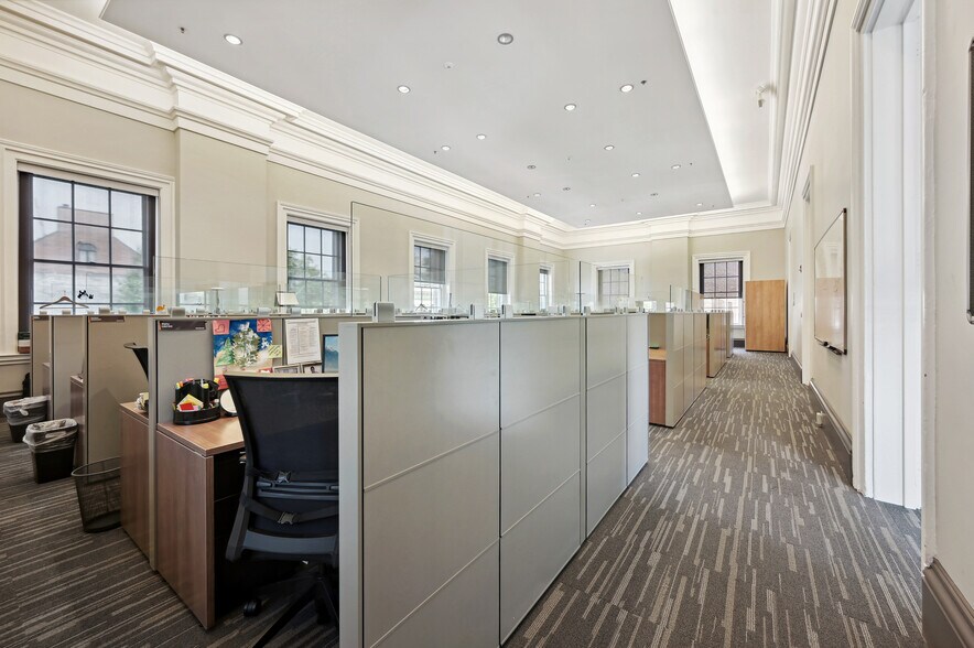 1211 31st St NW, Washington, DC for lease - Interior Photo - Image 2 of 9