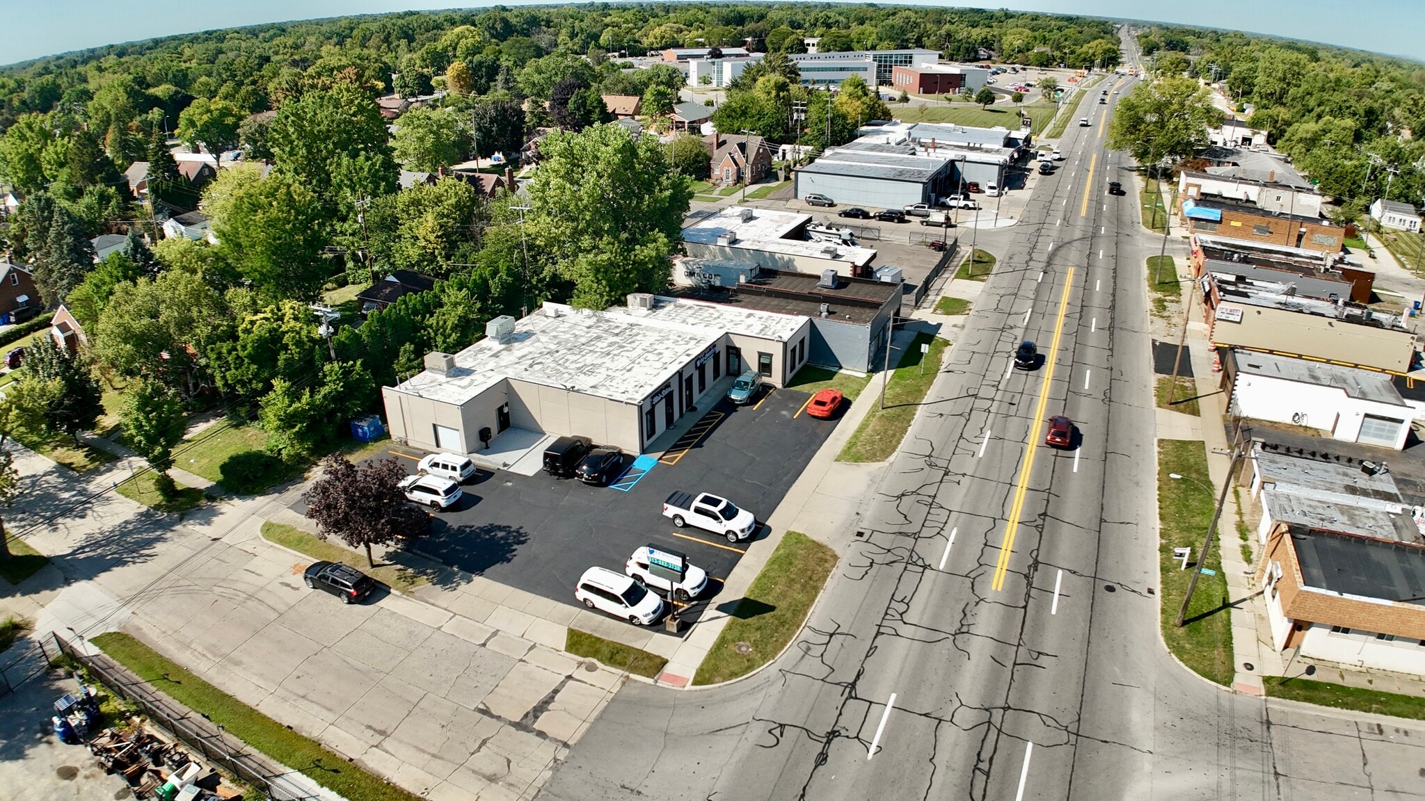 22211 W Warren St, Dearborn Heights, MI for lease Building Photo- Image 1 of 7