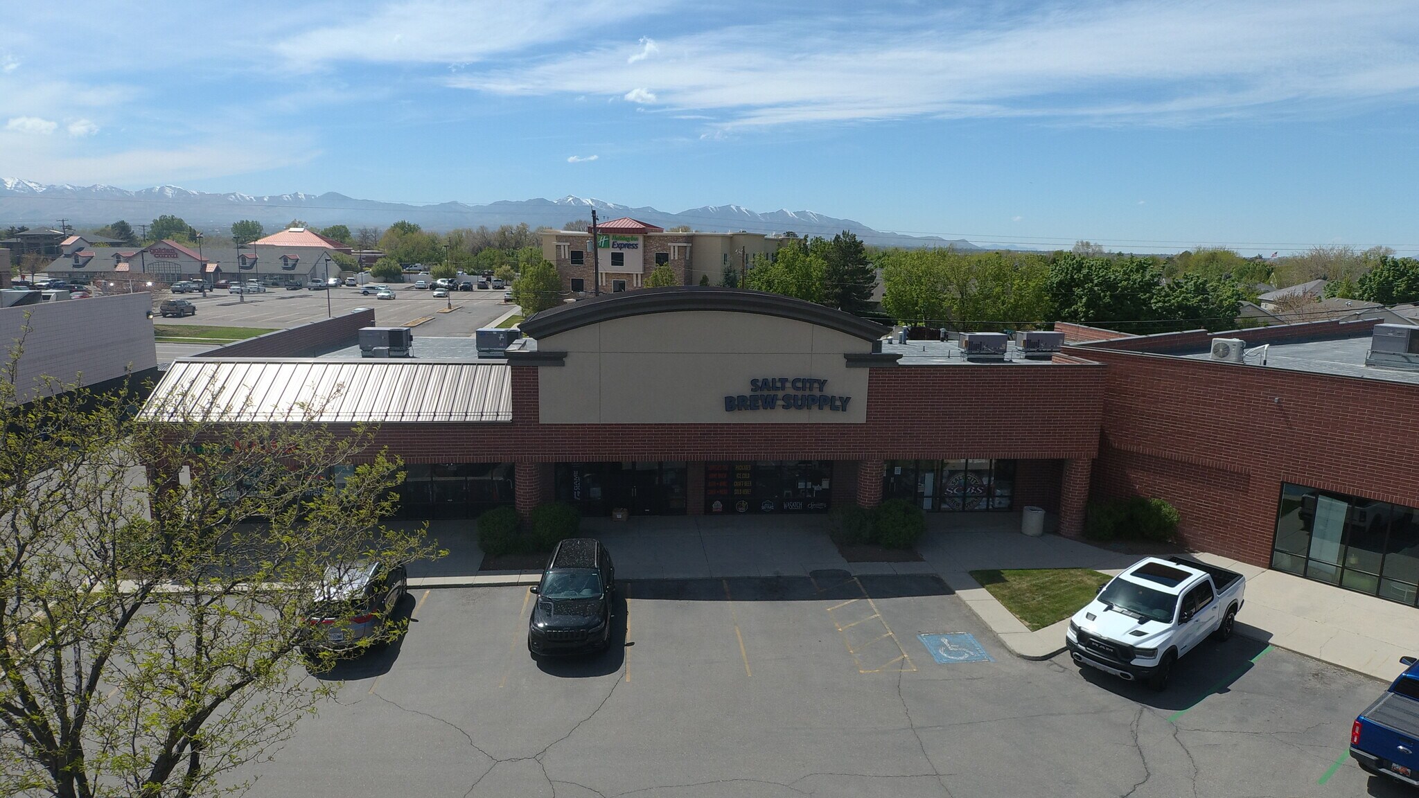 700739 E Fort Union Blvd, Midvale, UT 84047 Union Point Shopping