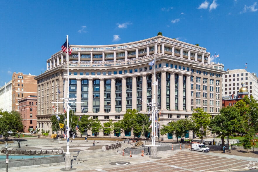 701 Pennsylvania Ave NW, Washington, DC for lease - Building Photo - Image 2 of 17