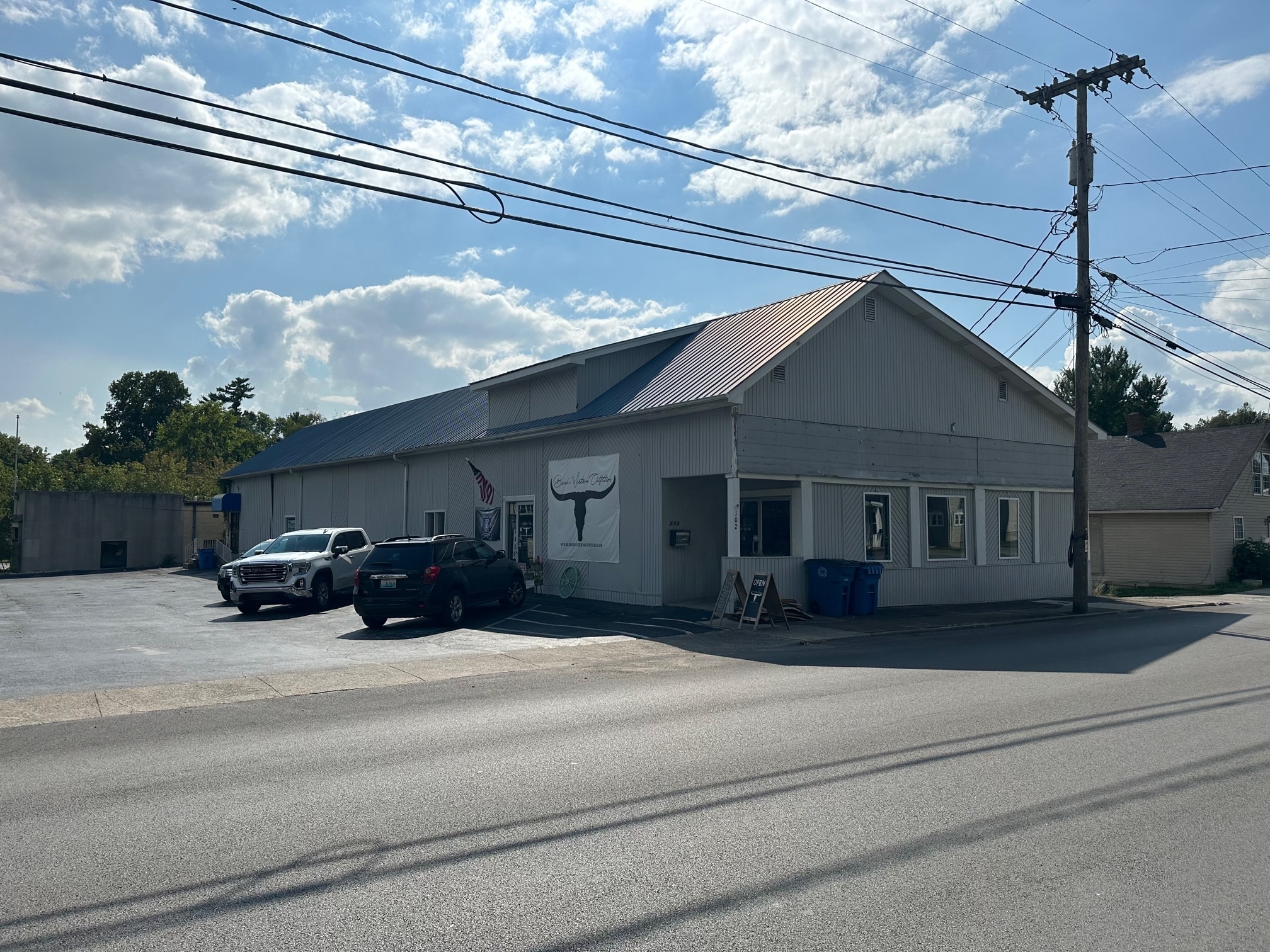 102 W Cherry St, Glasgow, KY 42141