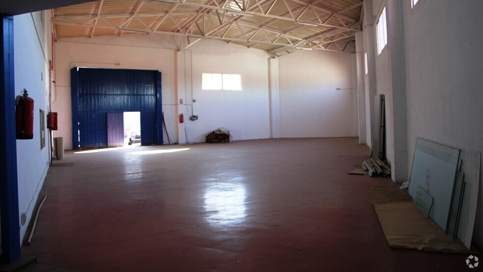Industrial in Fuenlabrada, Madrid for lease - Building Photo - Image 1 of 16