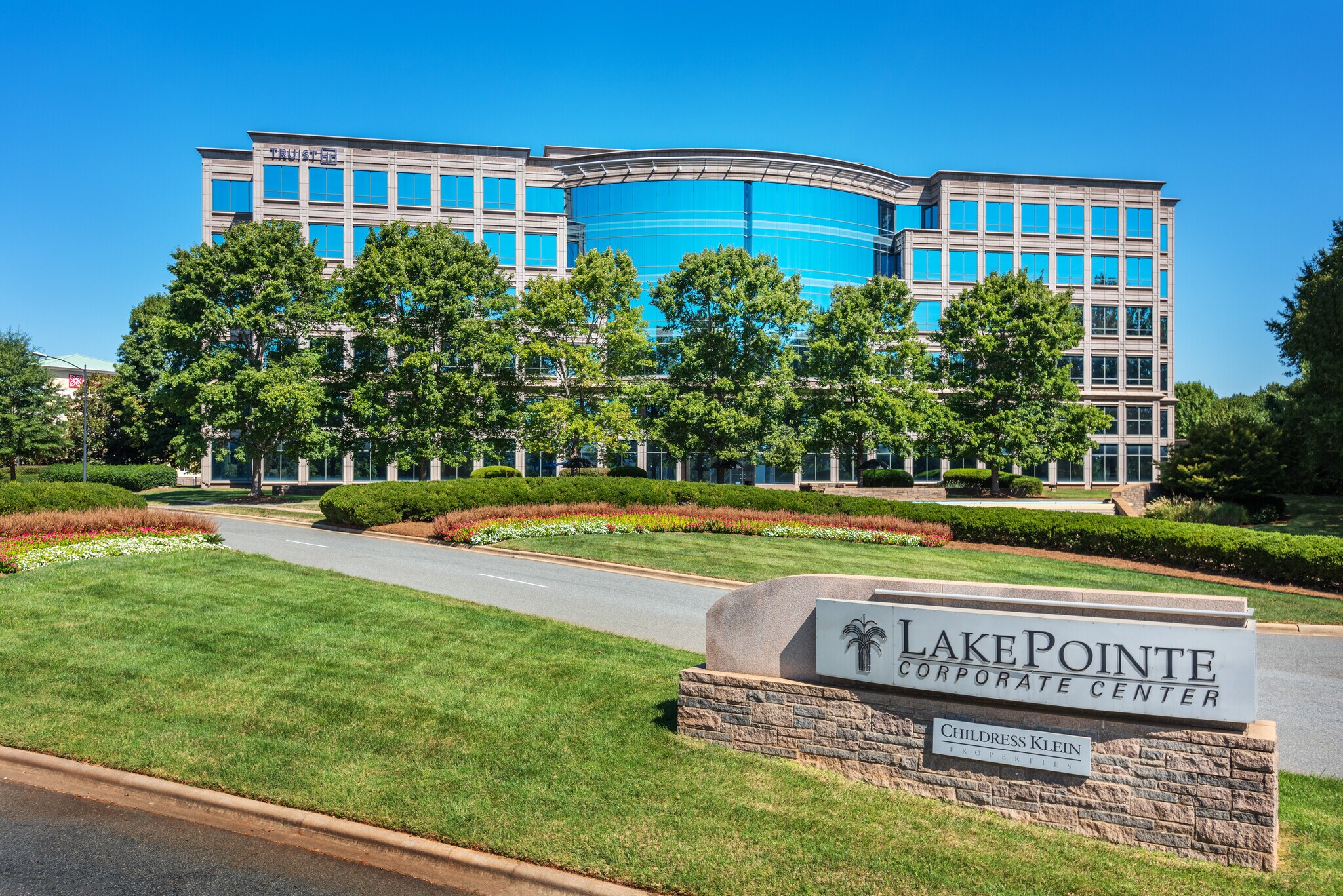 2320 Cascade Pointe Blvd, Charlotte, NC for sale Building Photo- Image 1 of 1