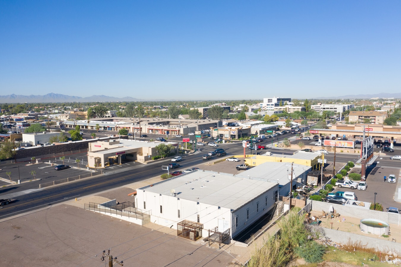 718 E Hatcher Rd, Phoenix, AZ 85020