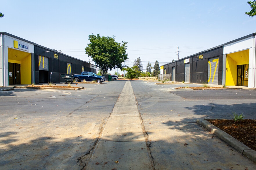9935 Horn Rd, Sacramento, CA for lease - Building Photo - Image 2 of 9