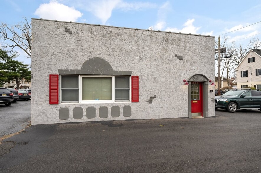 1600 E 2nd St, Scotch Plains, NJ 07076