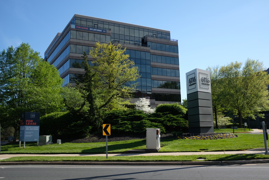 6116 Executive Blvd, Rockville, MD for lease - Building Photo - Image 3 of 19