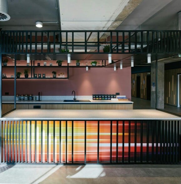 Stamford New Rd, Altrincham for lease - Building Photo - Image 3 of 12