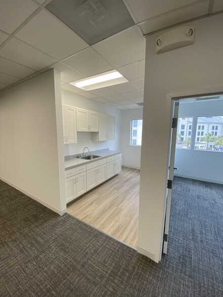 7410 Northside Dr, North Charleston, SC for lease - Interior Photo - Image 3 of 26