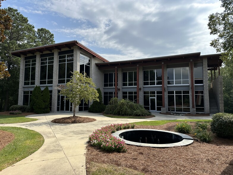 6880 Perry Creek Rd, Raleigh, NC for lease - Building Photo - Image 1 of 8