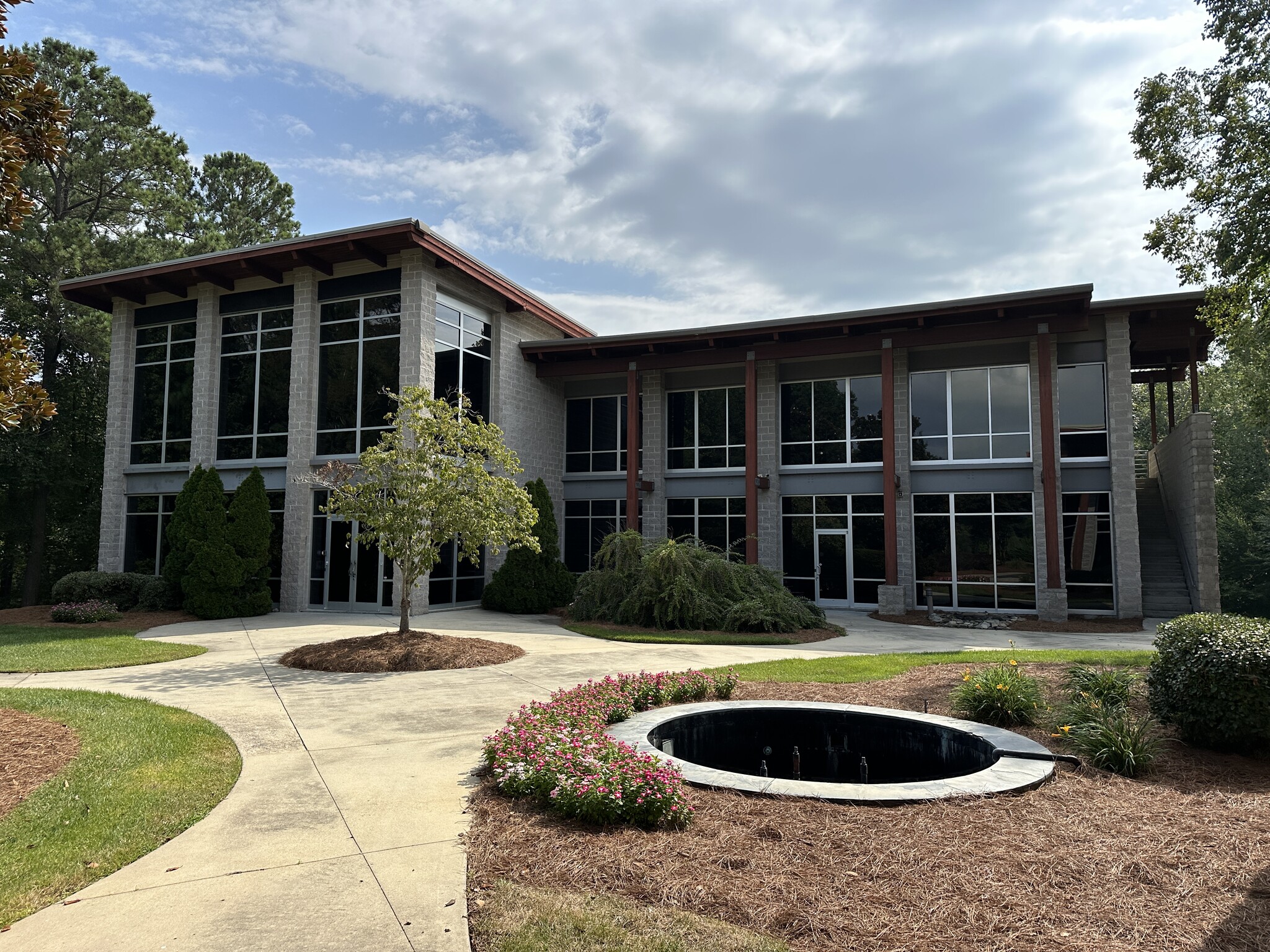 6880 Perry Creek Rd, Raleigh, NC for lease Building Photo- Image 1 of 9