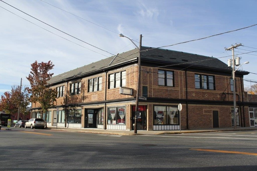 172-180 Taunton Ave, East Providence, RI for lease - Building Photo - Image 1 of 11