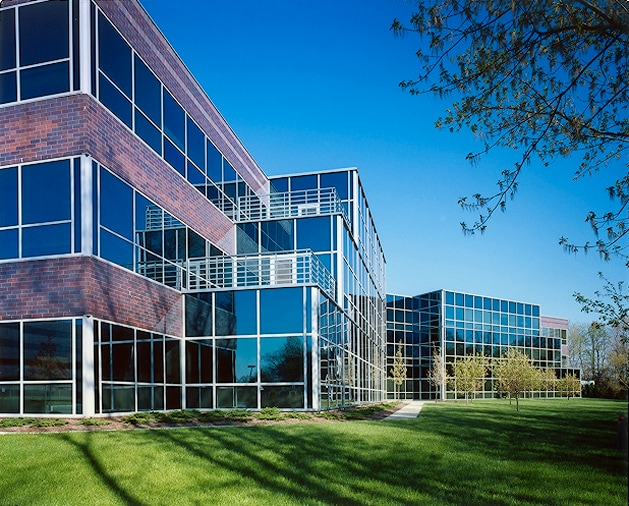 701 East Gate Dr, Mount Laurel, NJ for lease - Building Photo - Image 3 of 5