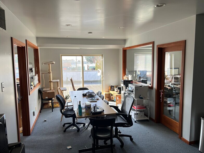 14309 Midvale Ave N, Seattle, WA for sale - Interior Photo - Image 3 of 3