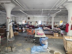 34-09-34-11 Queens Blvd, Long Island City, NY for lease Interior Photo- Image 1 of 13