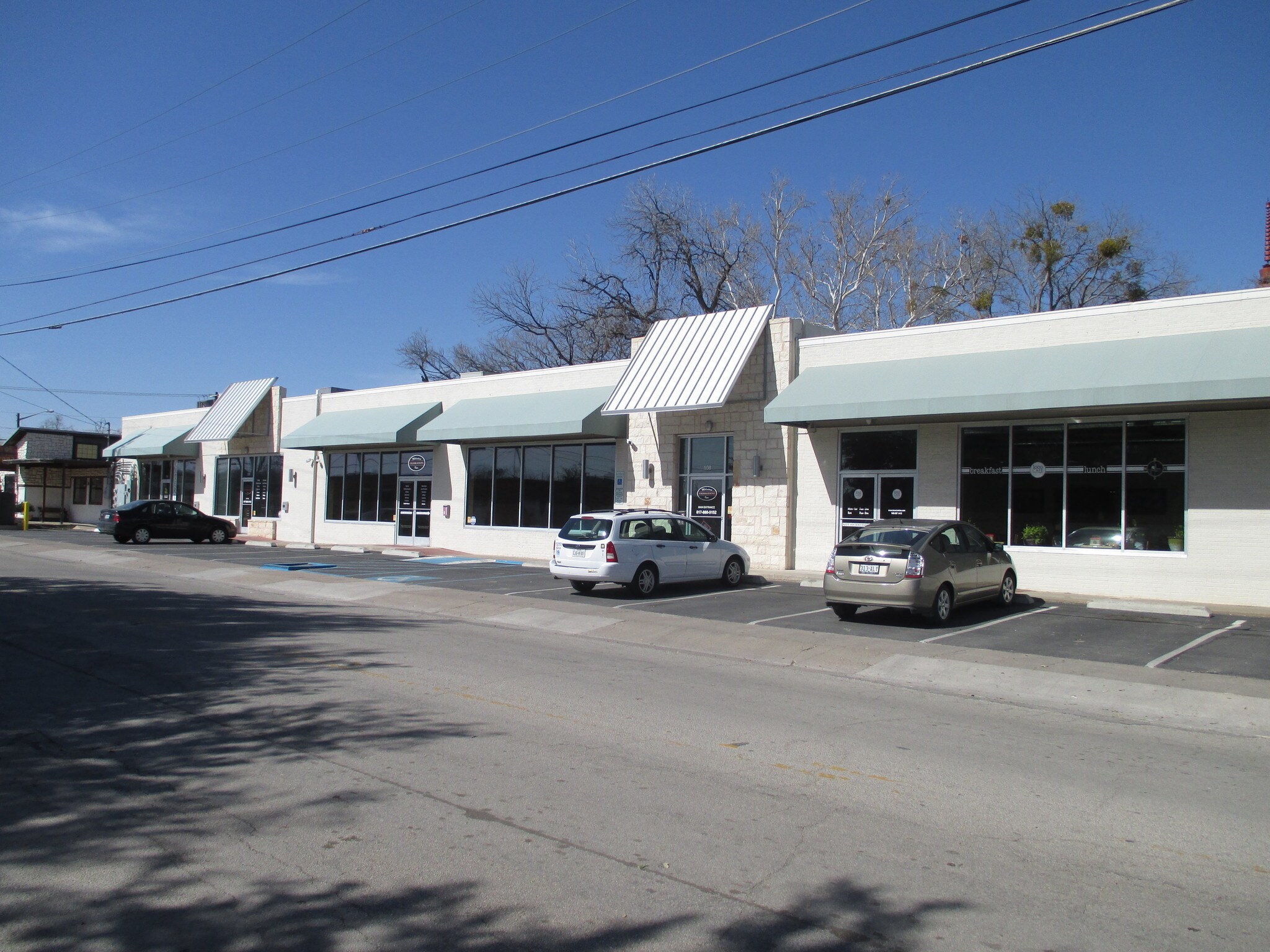 108-114 W Congress St, Denton, TX for sale Building Photo- Image 1 of 1
