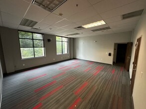 4330 Maple Rd, Buffalo, NY for lease Interior Photo- Image 1 of 7