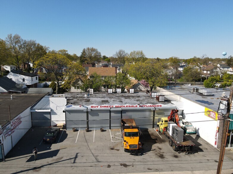 1082 Hempstead Tpke, Franklin Square, NY for sale - Building Photo - Image 1 of 1