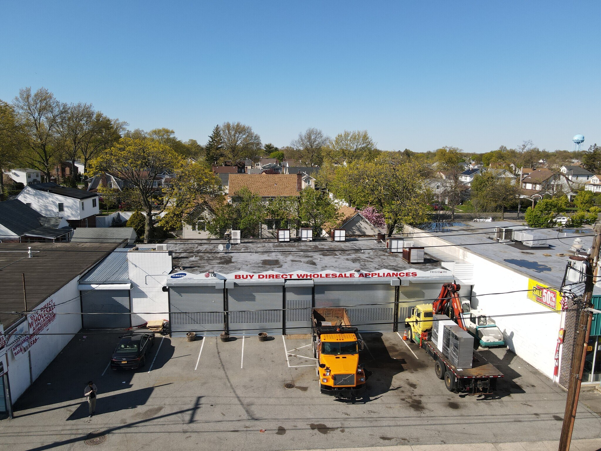 1082 Hempstead Tpke, Franklin Square, NY for sale Building Photo- Image 1 of 1