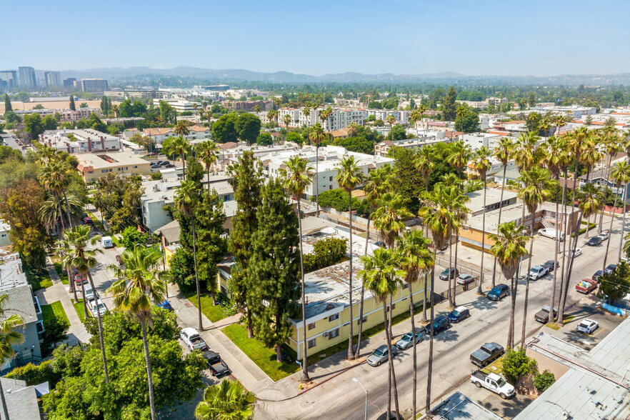 7044 Alabama Ave, Canoga Park, CA for sale - Primary Photo - Image 1 of 1