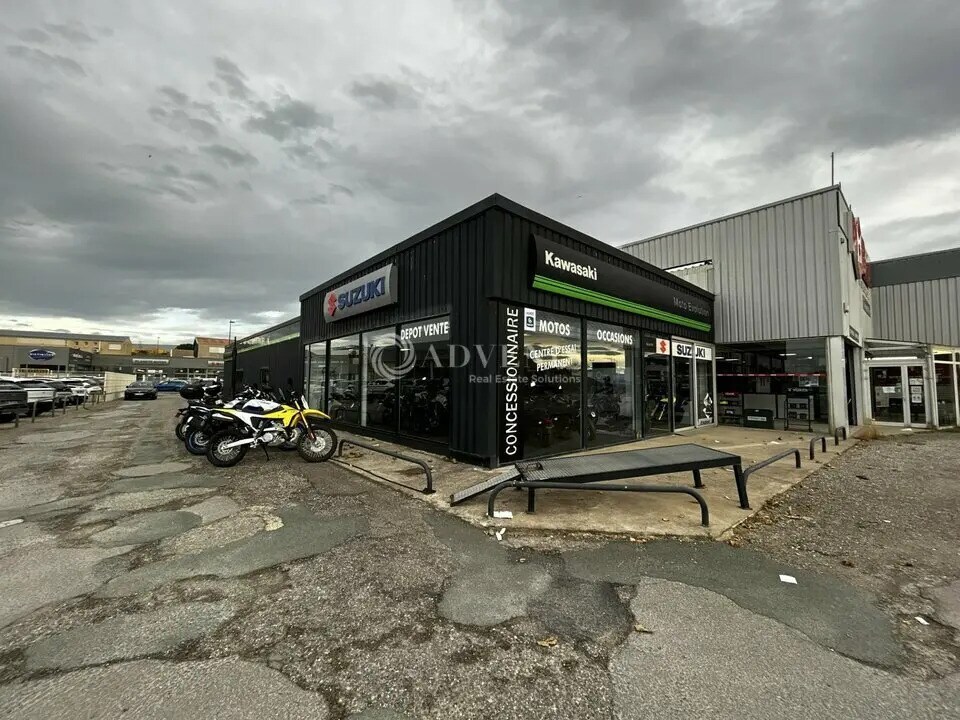 Retail in Narbonne for lease Building Photo- Image 1 of 9