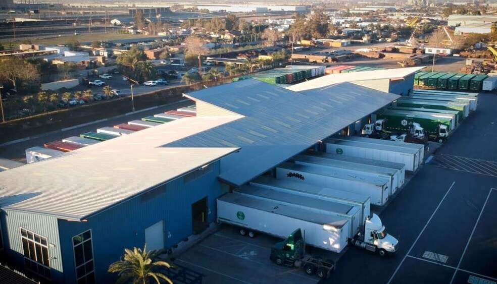 8602 Banana Ave, Fontana, CA for lease - Building Photo - Image 3 of 6