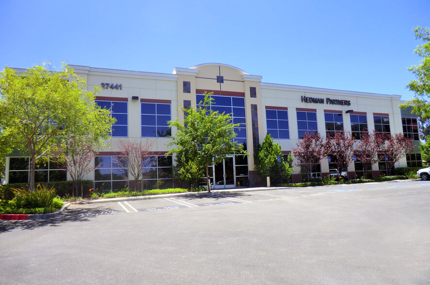 27441 Tourney Rd, Valencia, CA for lease - Building Photo - Image 1 of 4