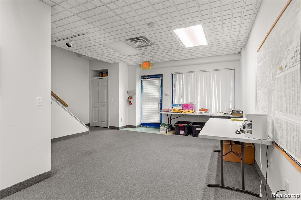 3020 Oakwood Blvd, Melvindale, MI for sale Interior Photo- Image 1 of 10