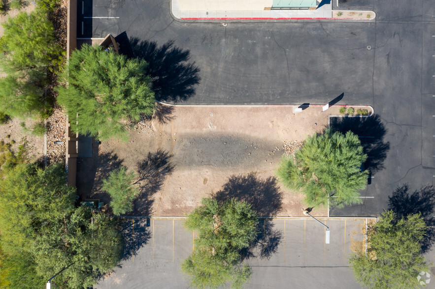 W Valencia Rd, Tucson, AZ for lease - Building Photo - Image 2 of 8