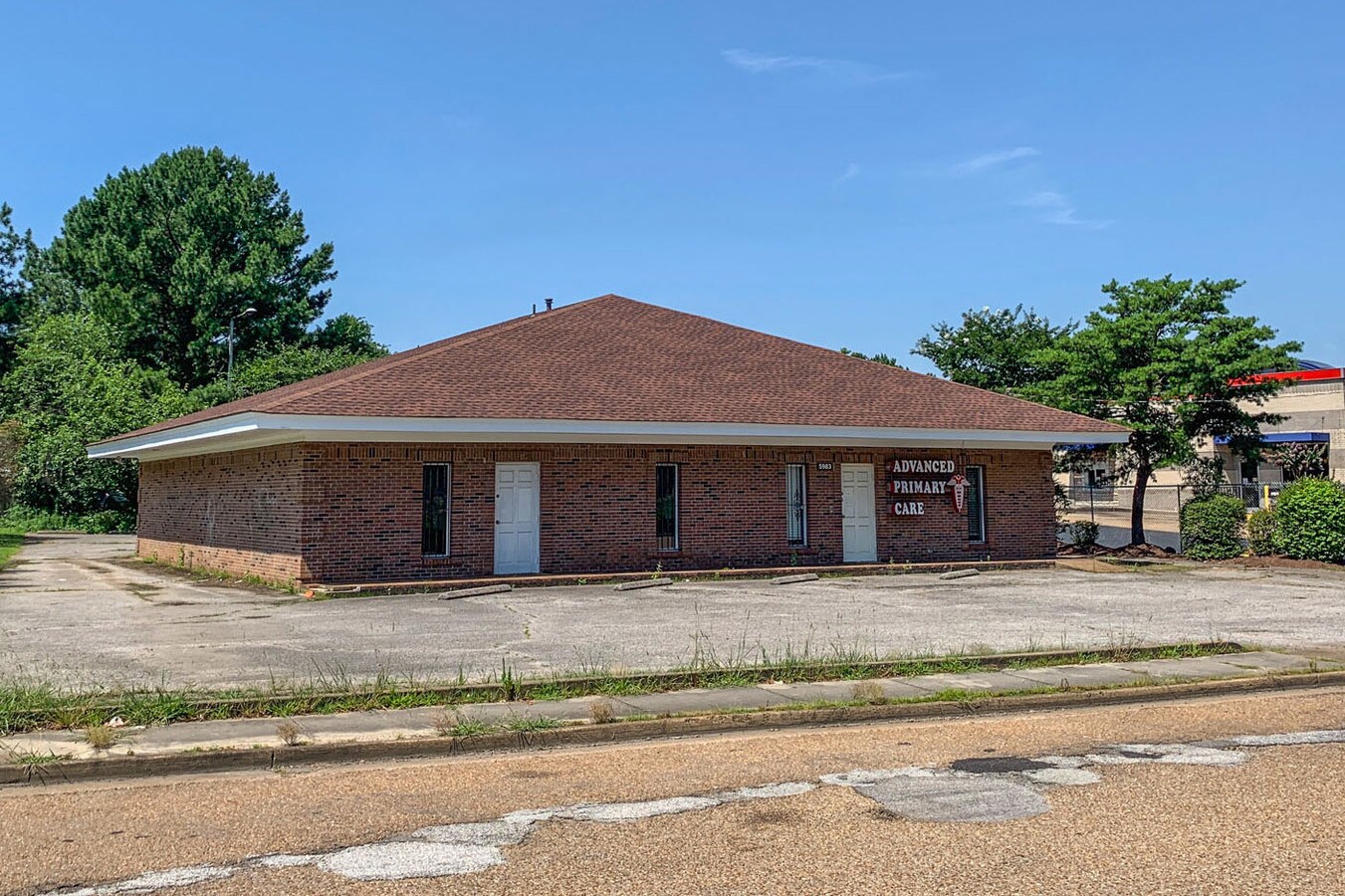 5983 Apple Tree Dr, Memphis, TN 38115