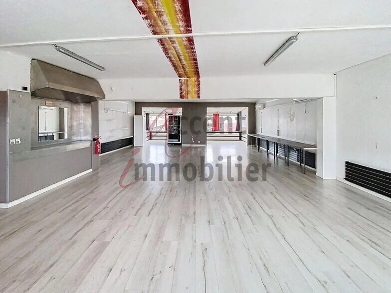 Office in Cavaillon for sale - Interior Photo - Image 2 of 6