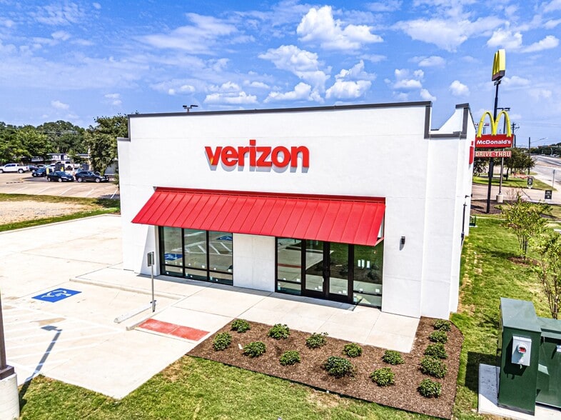 2902 TX-21, Bryan, TX for sale - Building Photo - Image 2 of 6