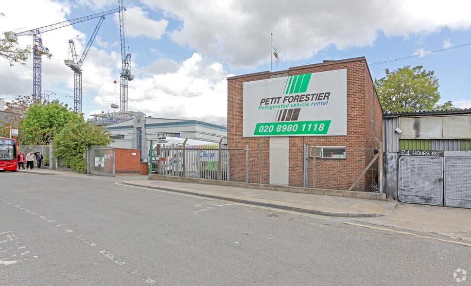 30 Hancock Rd, London, LND E3 3DA Flex for Lease