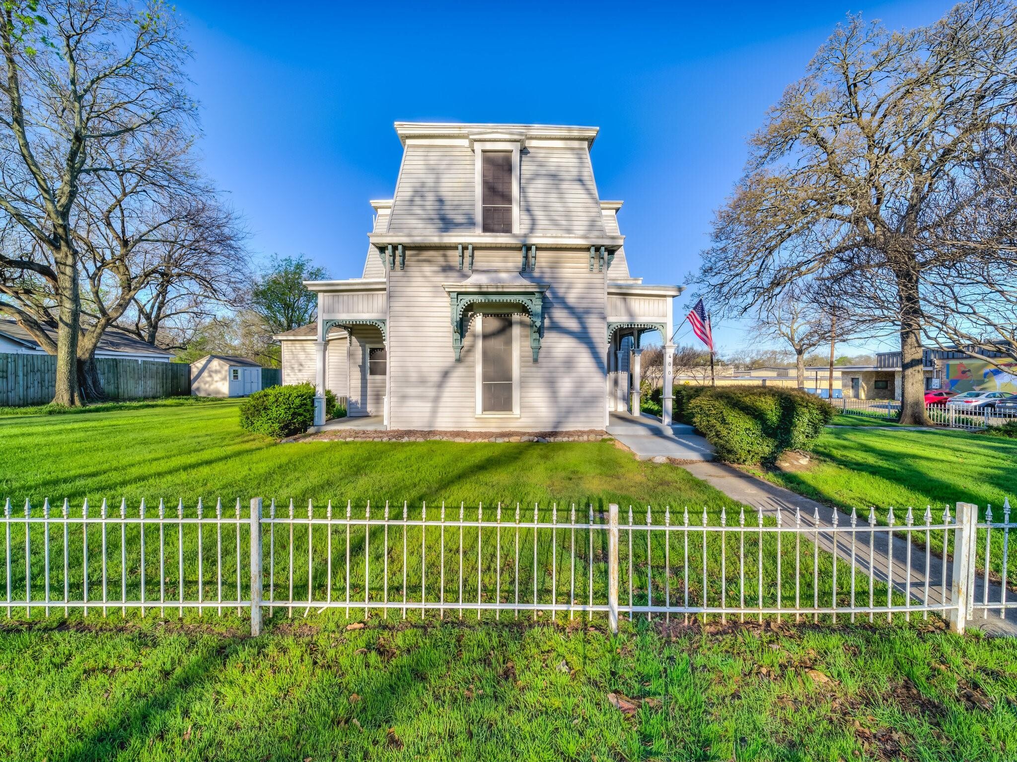 400 S Washington St, Pilot Point, TX for sale Building Photo- Image 1 of 14