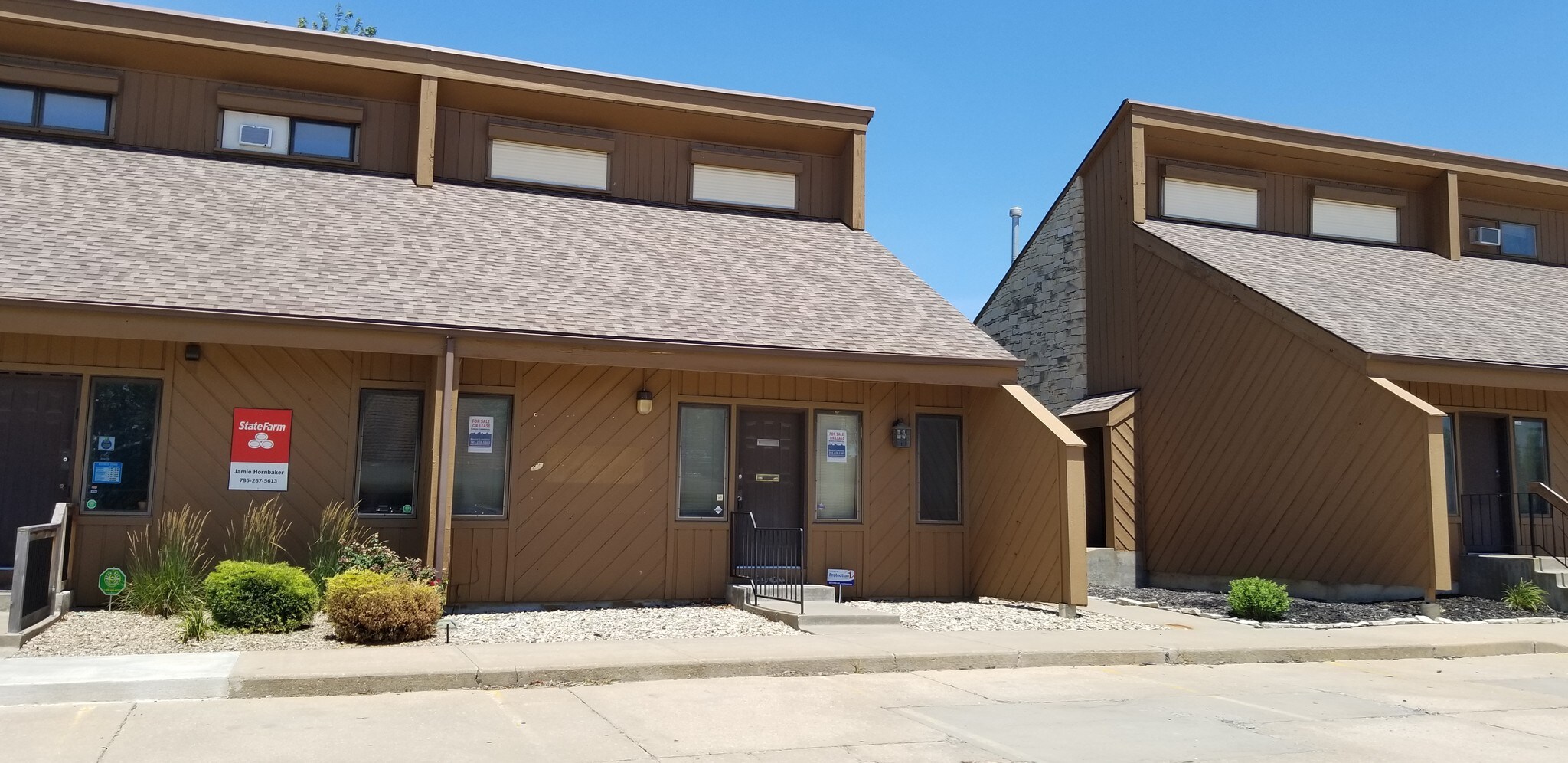 1613 SW 37th St, Topeka, KS for sale Building Photo- Image 1 of 1