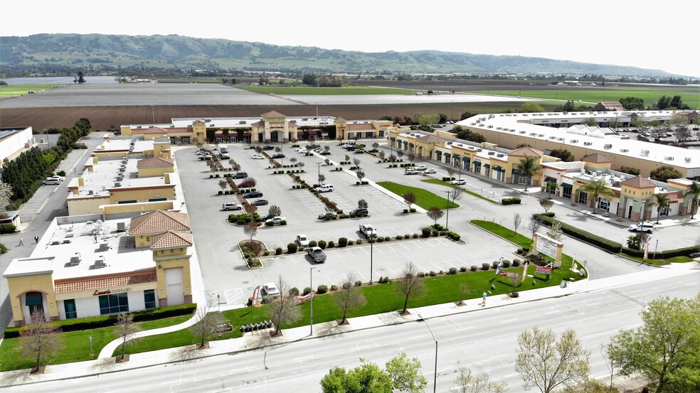 Retail in Gilroy, CA for sale - Building Photo - Image 1 of 1