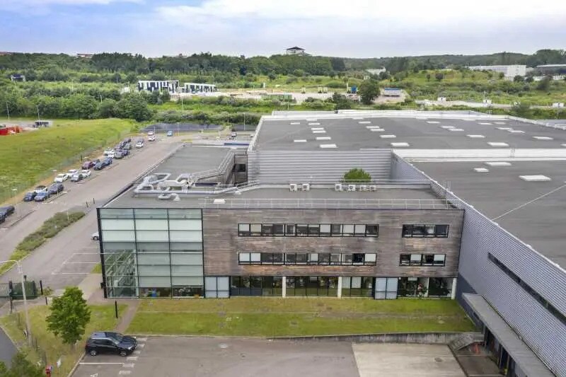 Office in Le Grand-Quevilly for lease - Building Photo - Image 3 of 17