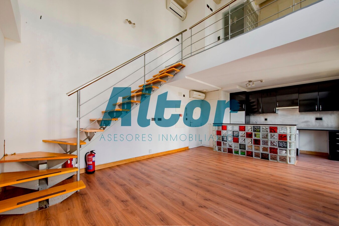 Madrid, MAD 28037 -  -  - Interior Photo - Image 1 of 32