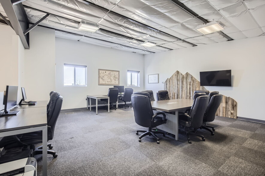 955 Merchant Ct, Windsor, CO for sale - Building Photo - Image 2 of 13