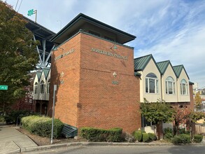 3302 Fuhrman Ave E, Seattle, WA for lease Building Photo- Image 2 of 5