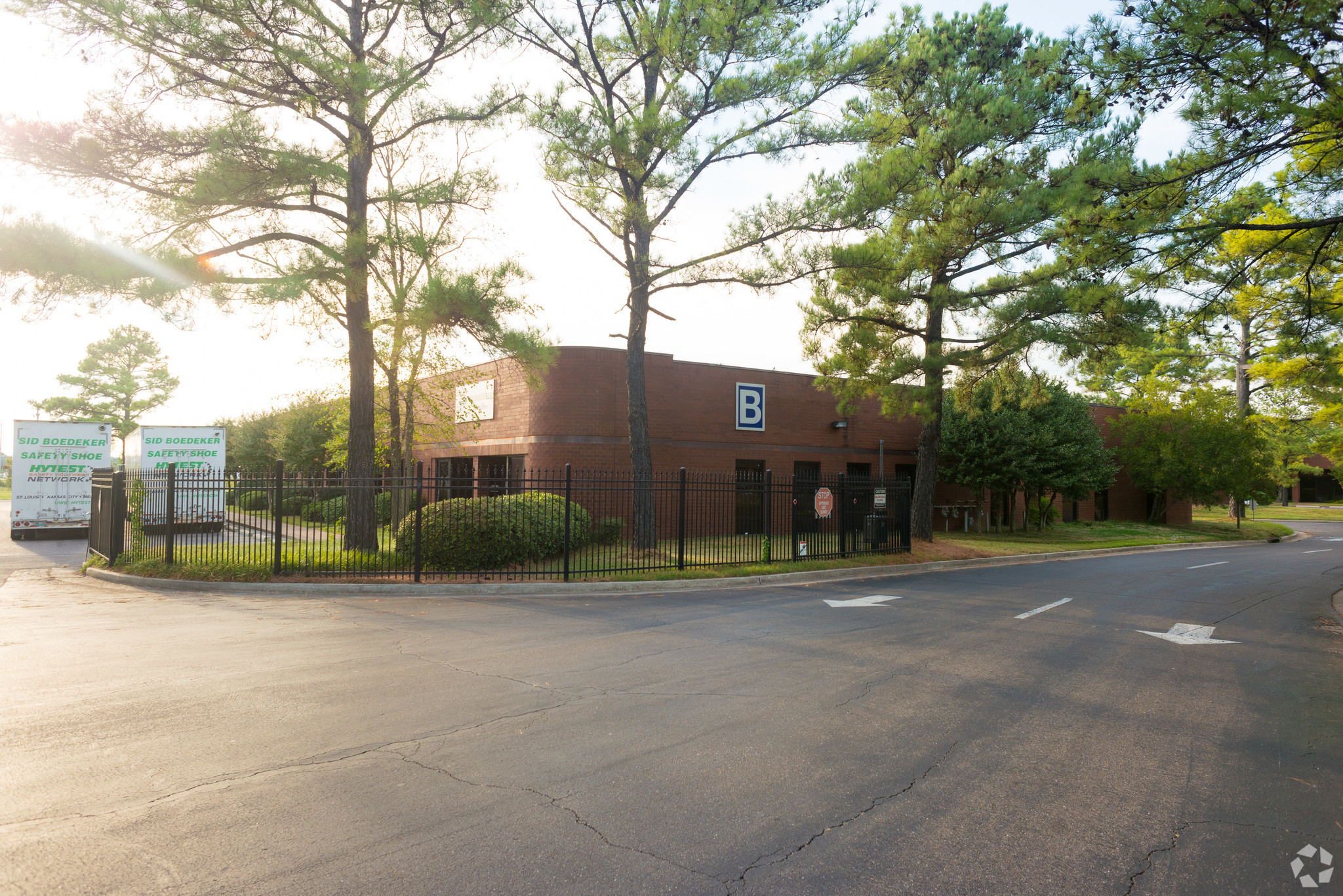 2829 Business Park Dr, Memphis, TN for lease Building Photo- Image 1 of 3