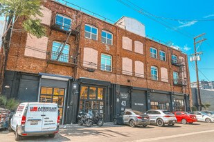 421-427 Colyton St, Los Angeles CA - Pub