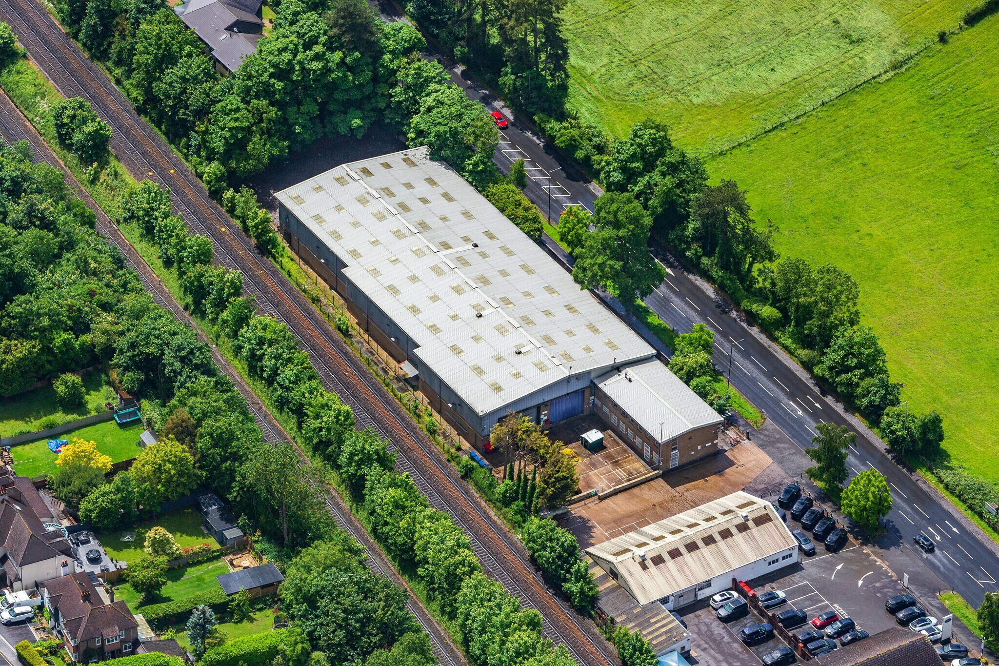 Brighton Rd, Coulsdon for lease Building Photo- Image 1 of 12