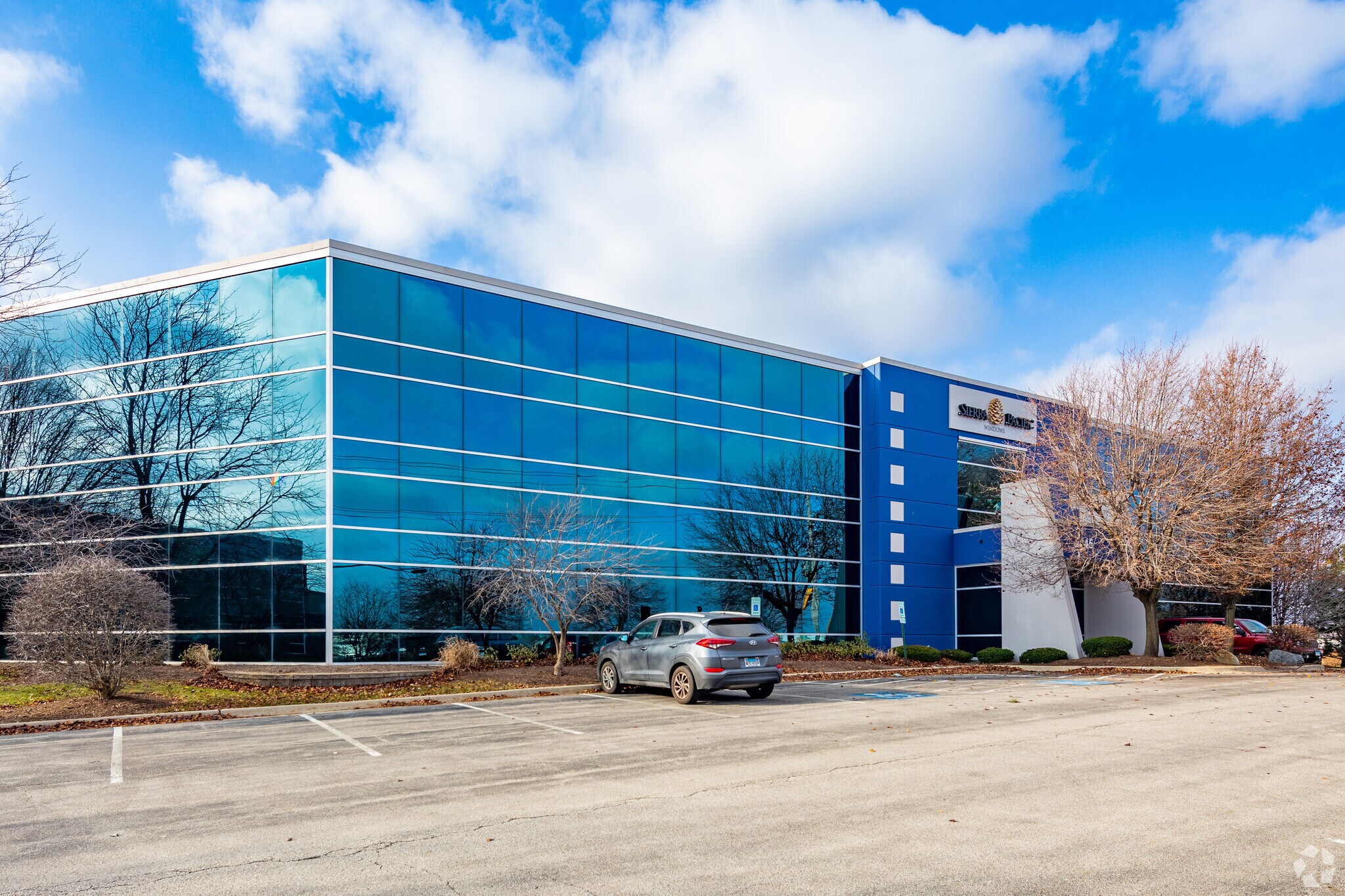 2445 E Higgins Rd, Elk Grove Village, IL for sale Primary Photo- Image 1 of 1