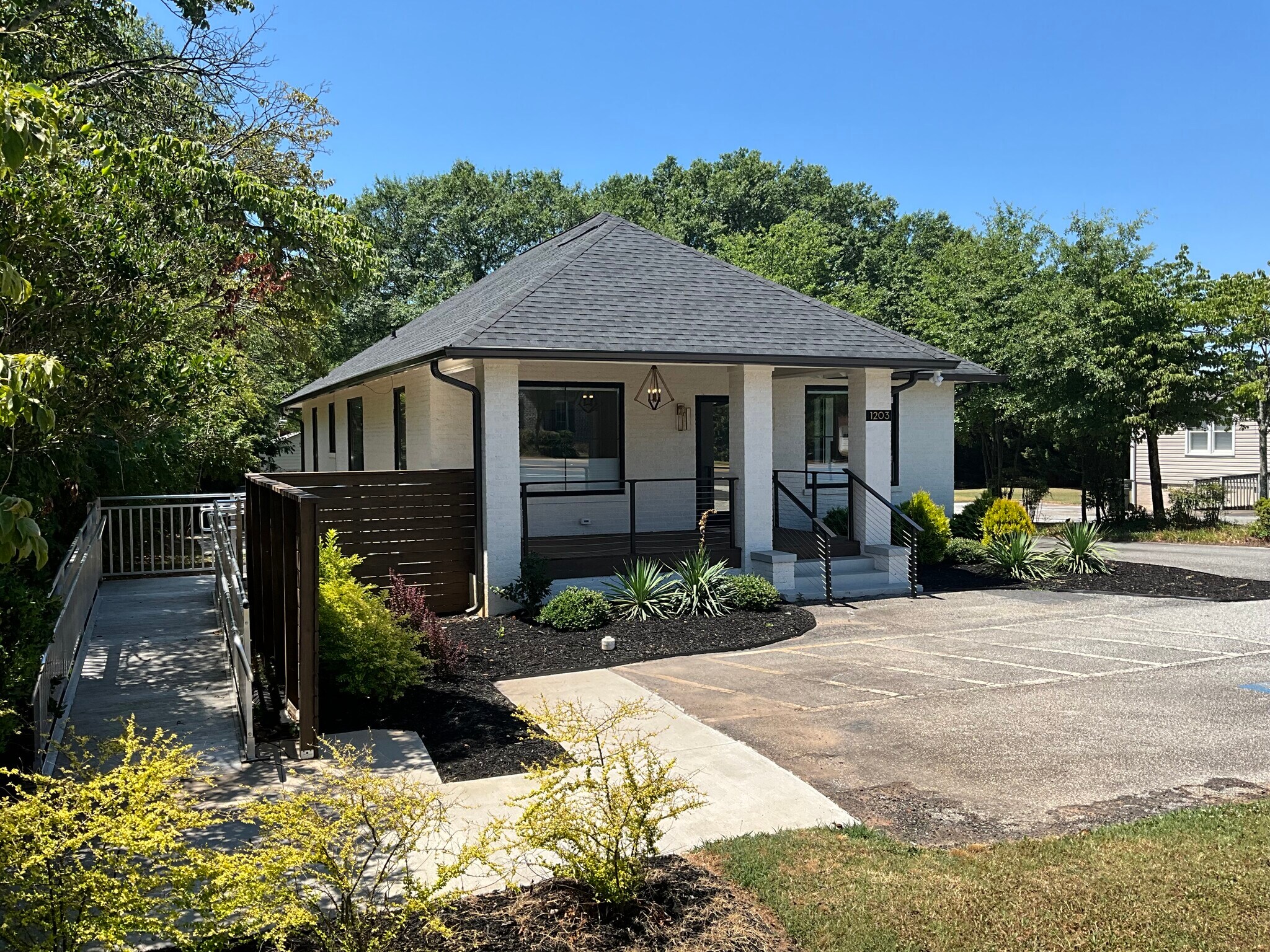 1203 W Poinsett St, Greer, SC for sale Building Photo- Image 1 of 1