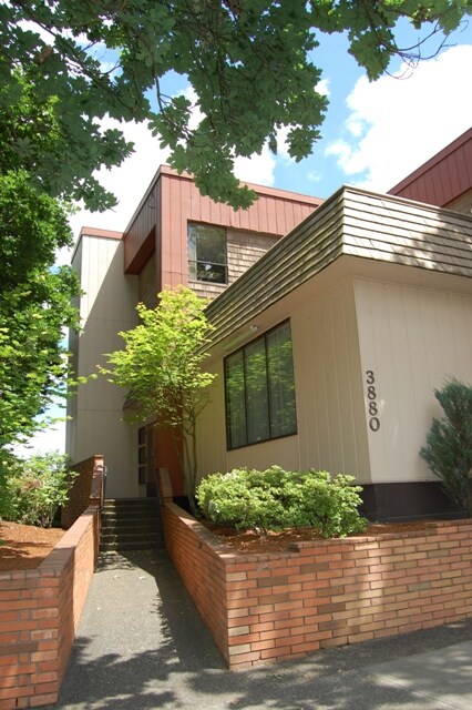 3880 SE Eighth Ave, Portland, OR for sale Building Photo- Image 1 of 1