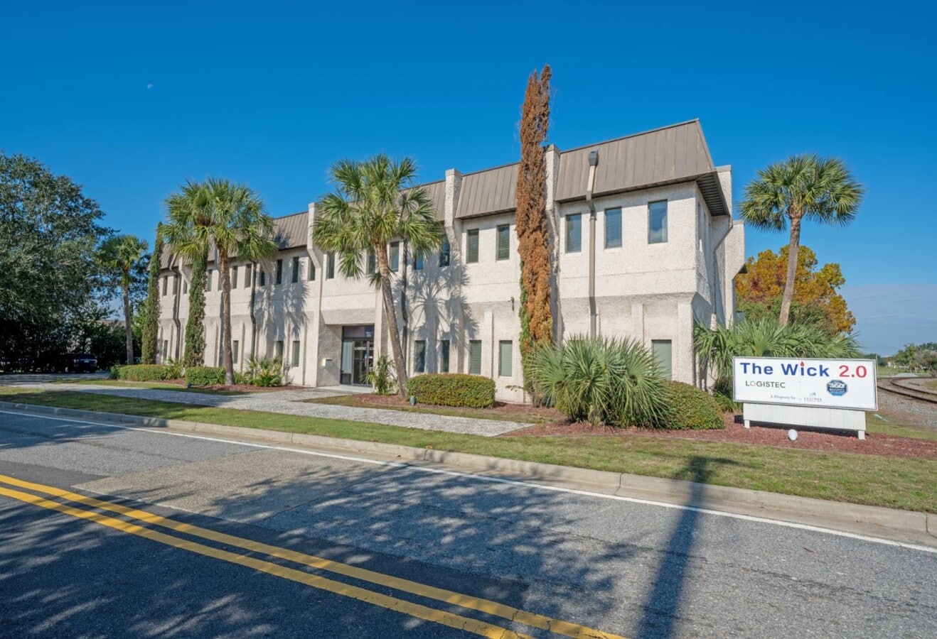 127 F St, Brunswick, GA 31520